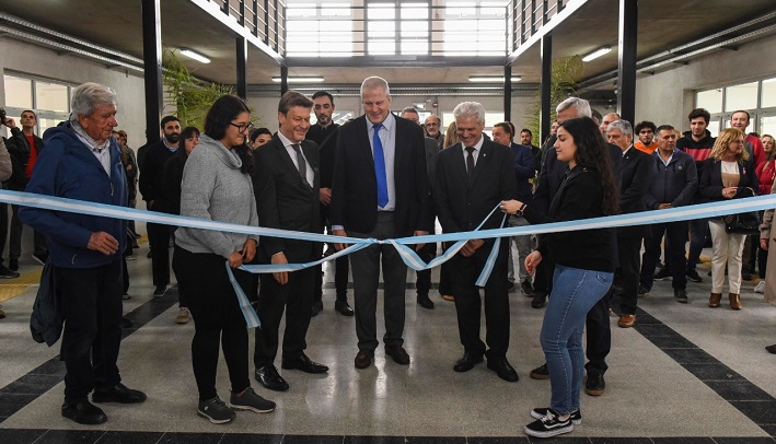 Inauguraron aulas y se confirmó la realización de dos grandes obras