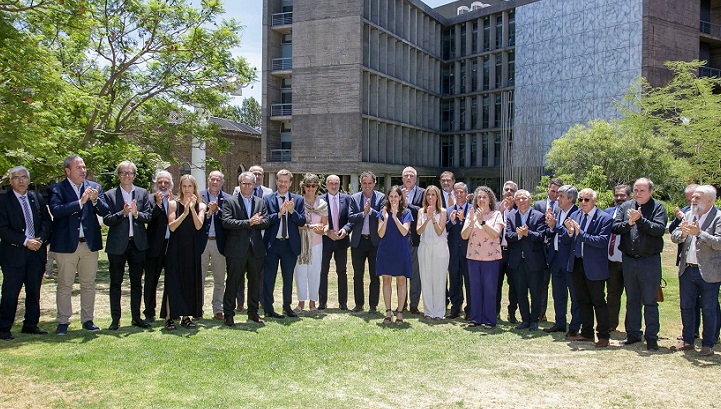 Firmaron convenio para ampliar el edificio de la Facultad de Ciencias Veterinarias